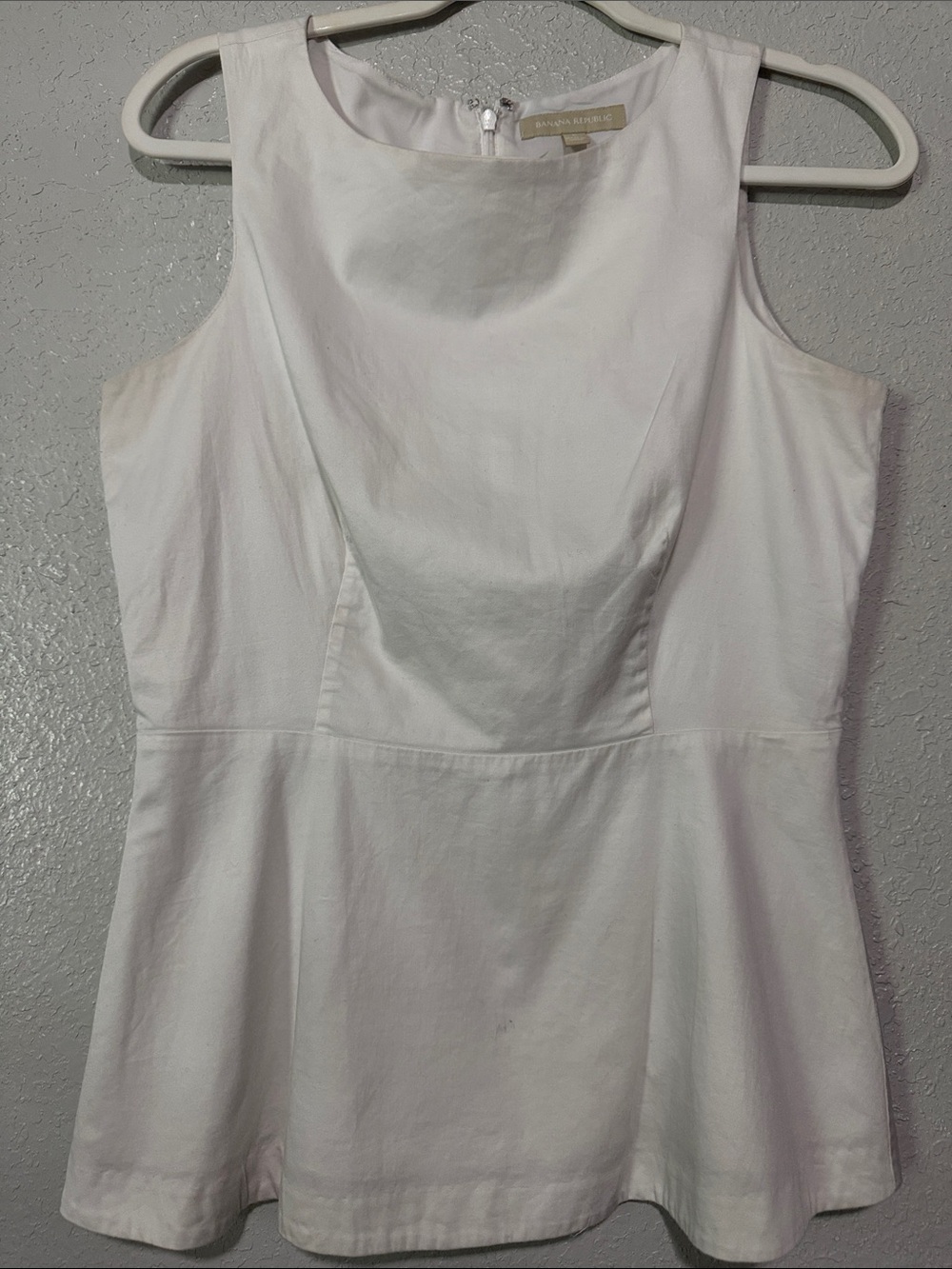 Banana Republic White Sleeveless Peplum Blouse